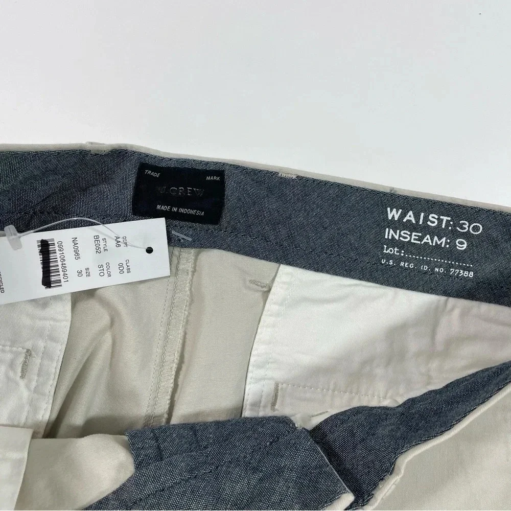 New J Crew 9” Chino Shorts Men’s Size 30 Stone